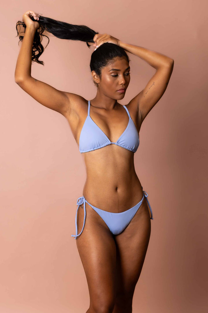 Biquini cortininha azul lacinho alças ajustáveis Mania D´água