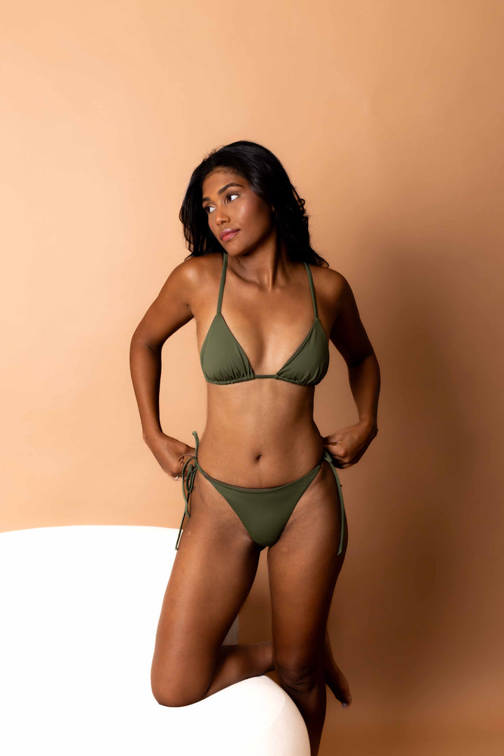 Biquini cortininha verde lacinho Mania D´água